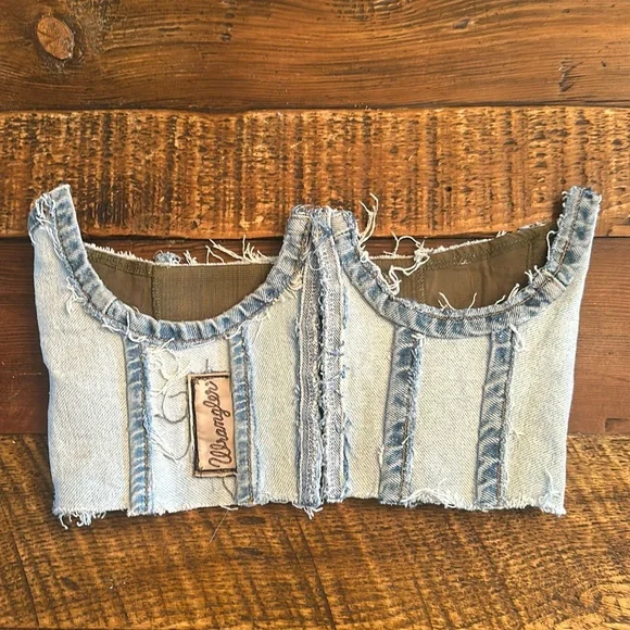 Wrangler Corset - Picture 1 of 2